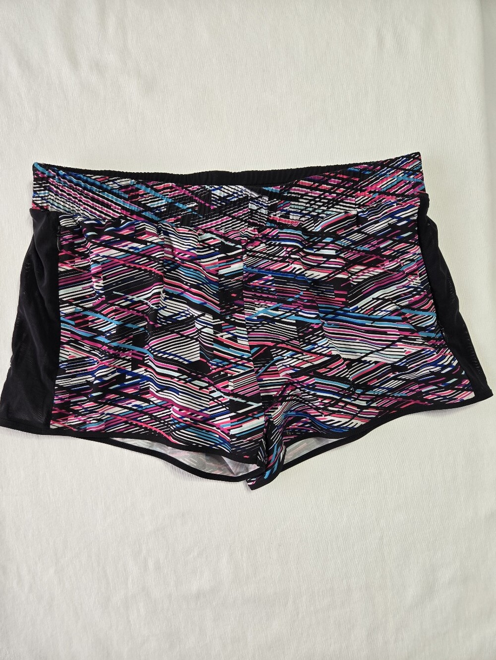 Fabletics Women's Fallon Short Multicolor Built In Shorts Mesh Pockets sz L
